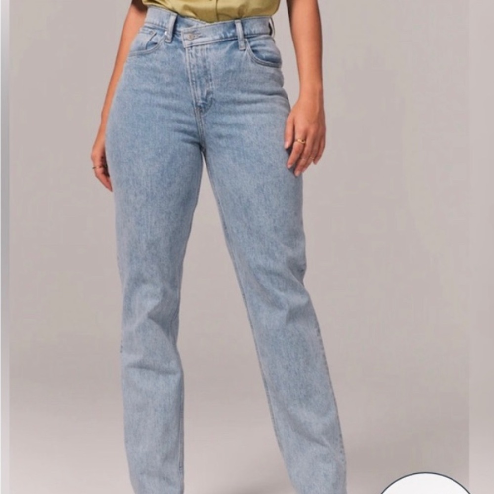 Abercrombie90s straight ultra high rise